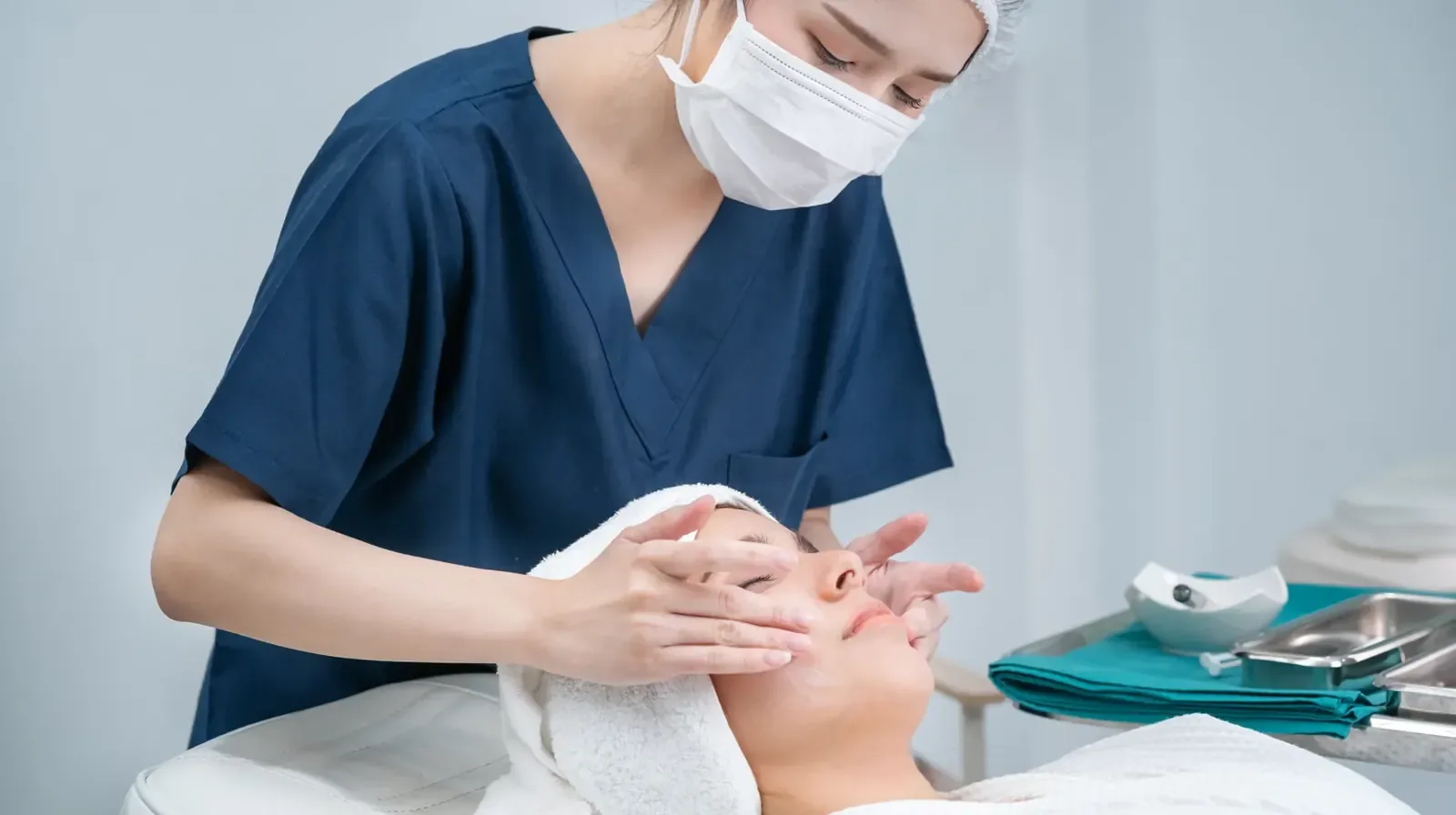 Ann Aesthetic Clinic — professional facial treatment performed by a certified therapist